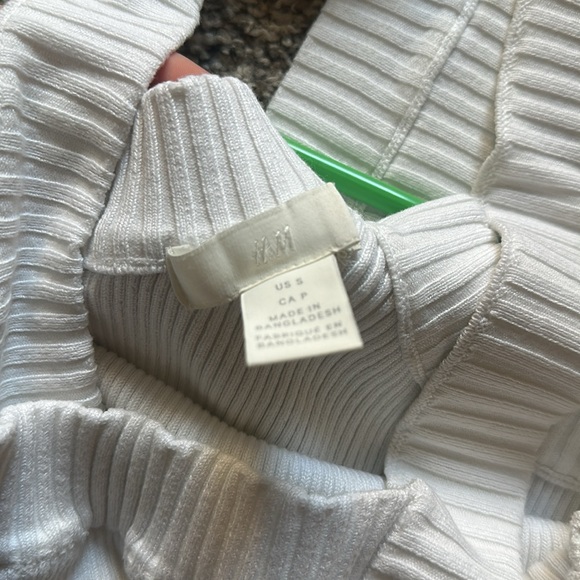 H&M White Ribbed Tank Top - Picture 2 of 4